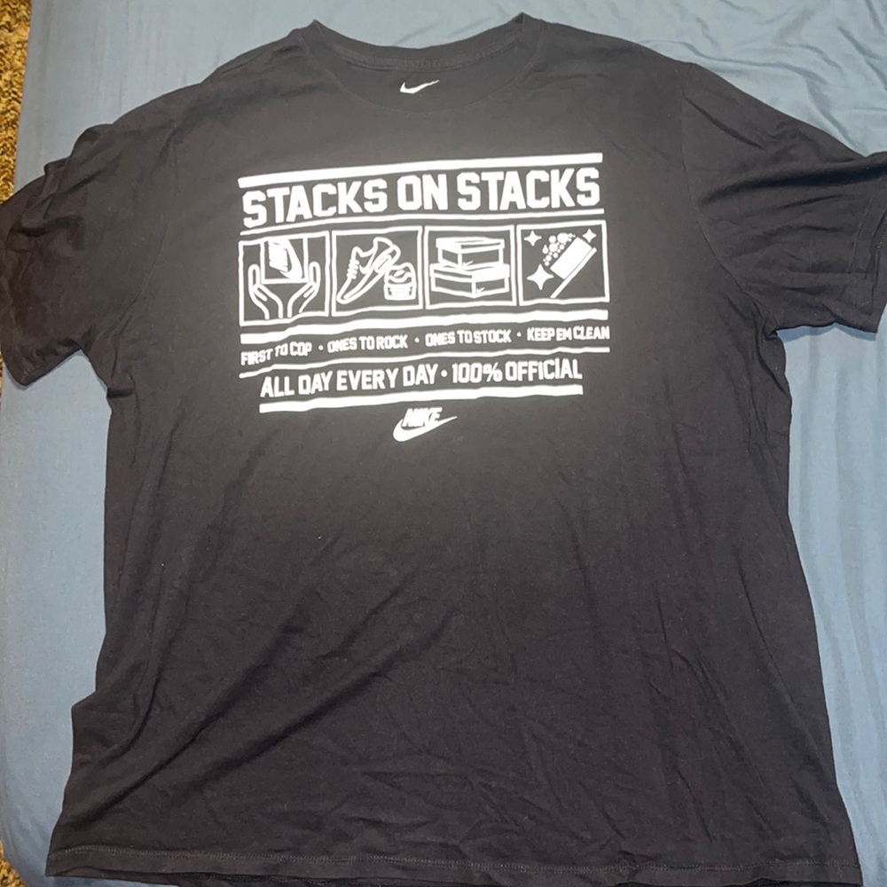 Nike tee shirt size XL worn once
